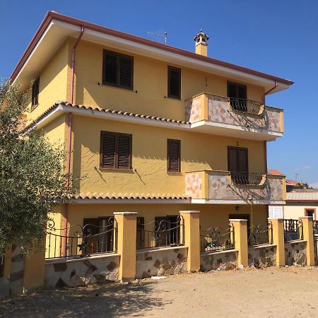 Casa Vacanze Al Parco Apartment Giba ภายนอก รูปภาพ